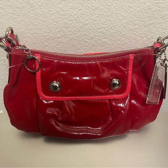 Like New/EUC Vintage Coach Poppy Patent Leather Crossbody/Shoulder Bag in Red - Picture 2 of 11